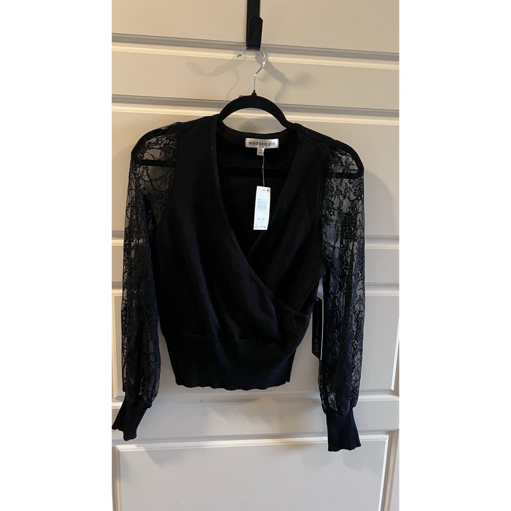 Madden Girl Size Small Sweater